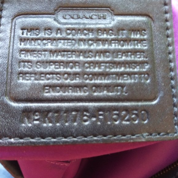 SOLD Preowned COACH Black Carly Shoulder Signature Hand Bag Purse K1176-F15250 - Picture 4 of 6